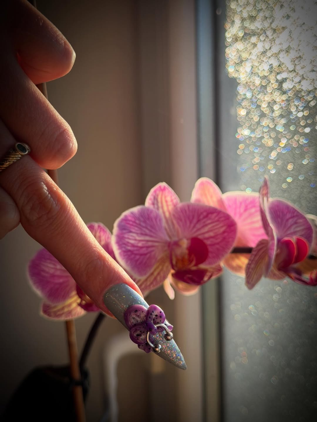Orchid&eacute;e Nails 💜😍 #nailartist #orchideenails #purplenails💅💜 #stilettonail...